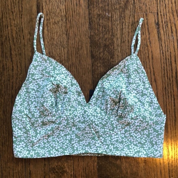 Lulus Tops - Green & White Floral Stretch Adjustable Strap Crop Top Bralette